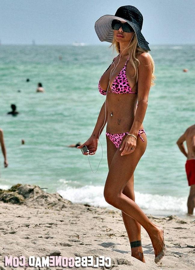 15P Shauna Sand exposing her juggs in hot bikini at the beach