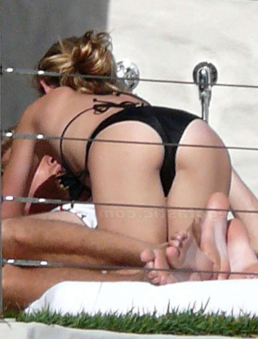 16P Abigail Clancy enjoying on pool in topless and showing sexy body in bikini