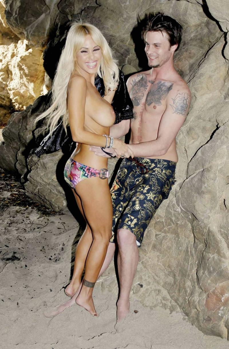 16P Shauna Sand hot nude big tits in public