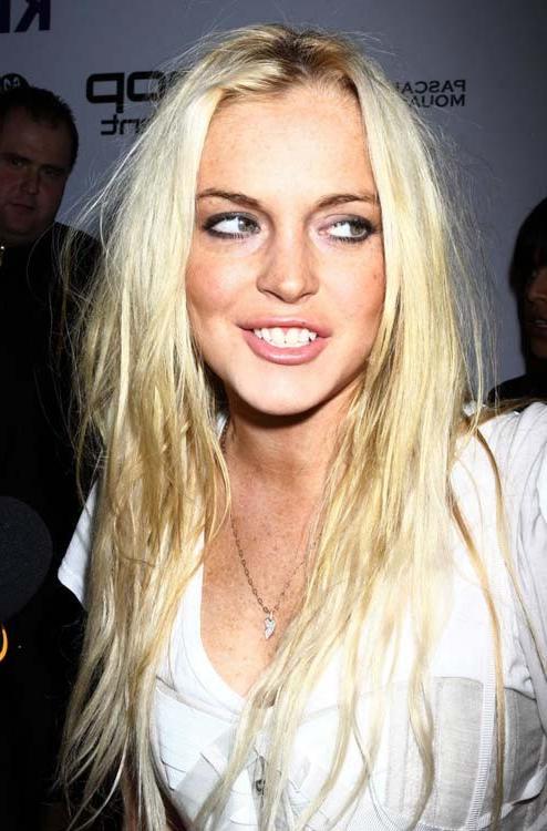 15P Lindsay Lohan topless and upskirt black panties