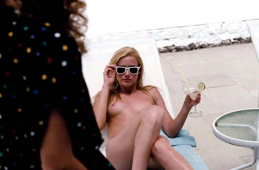 10P Amber Heard topless