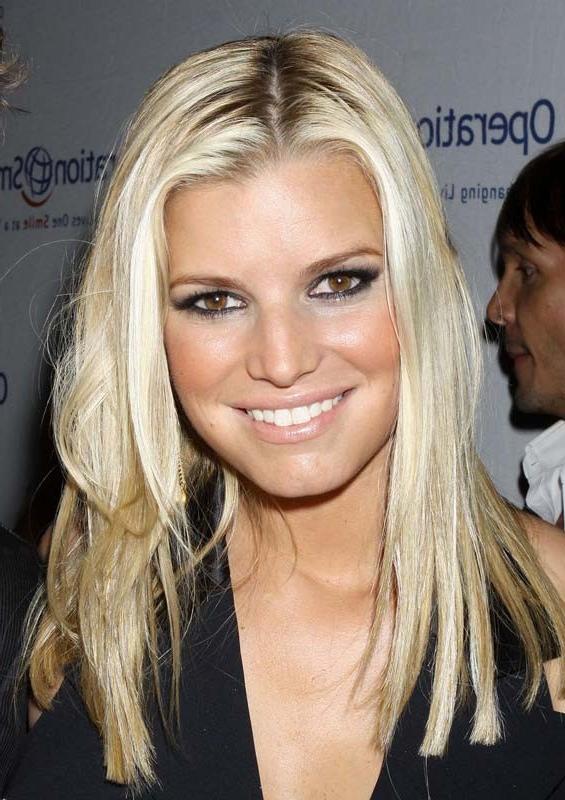 15P Jessica Simpson best pair of natural boobs