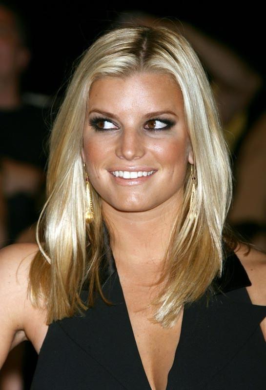 15P Jessica Simpson best pair of natural boobs