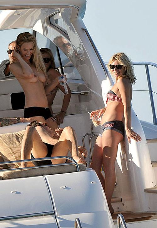 16P Kate Moss with her friends on topless party on yacht exposing their nice tits