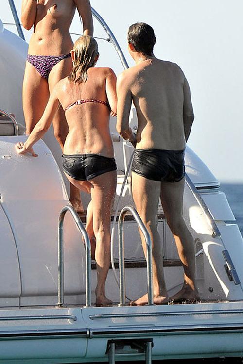 16P Kate Moss with her friends on topless party on yacht exposing their nice tits