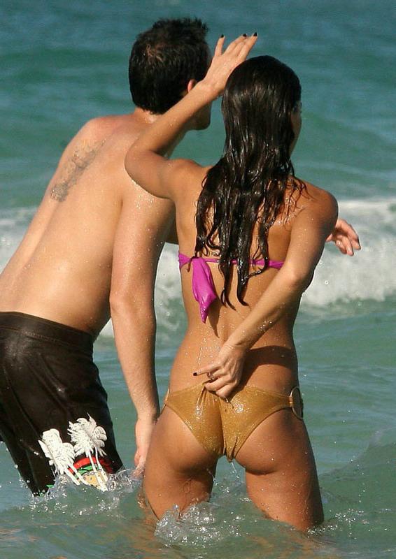 15P Jessica Alba see thru nice tits and nasty wet ass