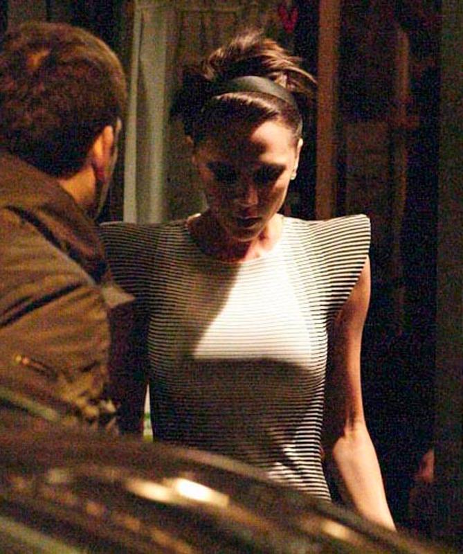 15P Celeb skinny babe Victoria Beckham amazing nude topless