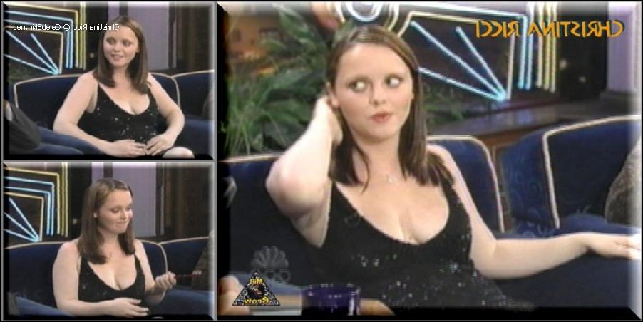16P Sexy Christina Ricci Topless
