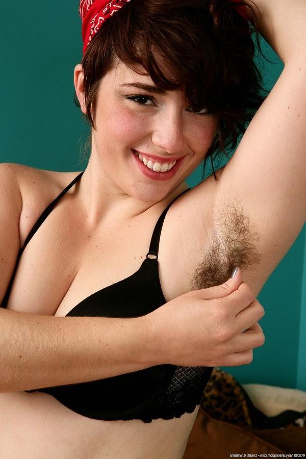 15P Hairy Chubby Girl Spreads Wide To Show Her Hairy Pussy