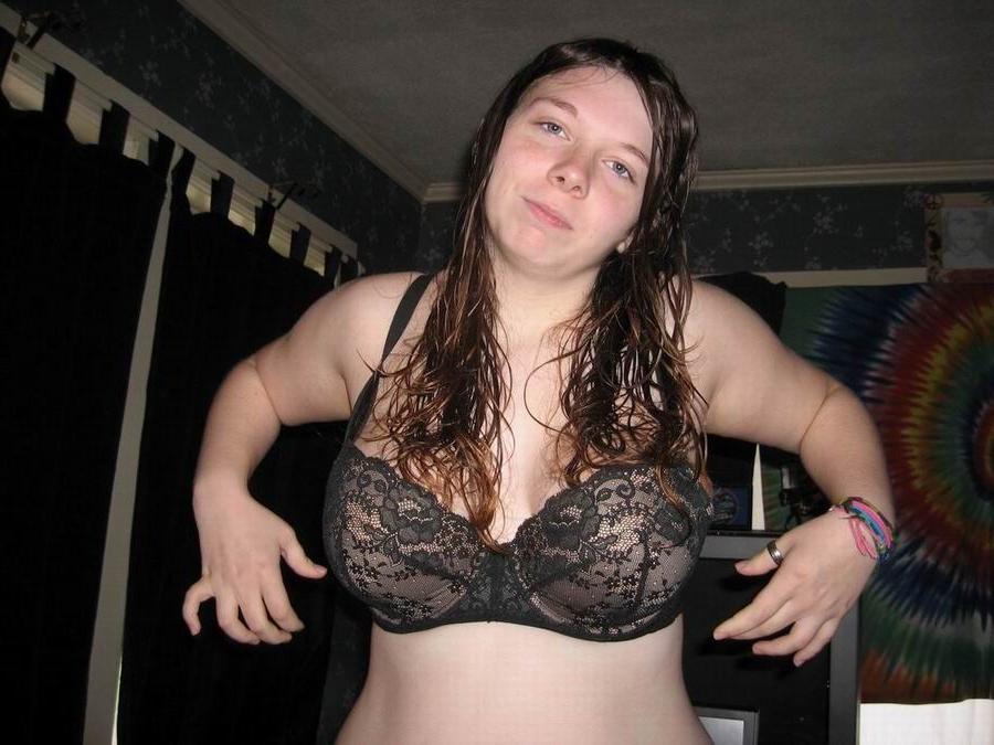 17P stupid chubby teen amateur posing
