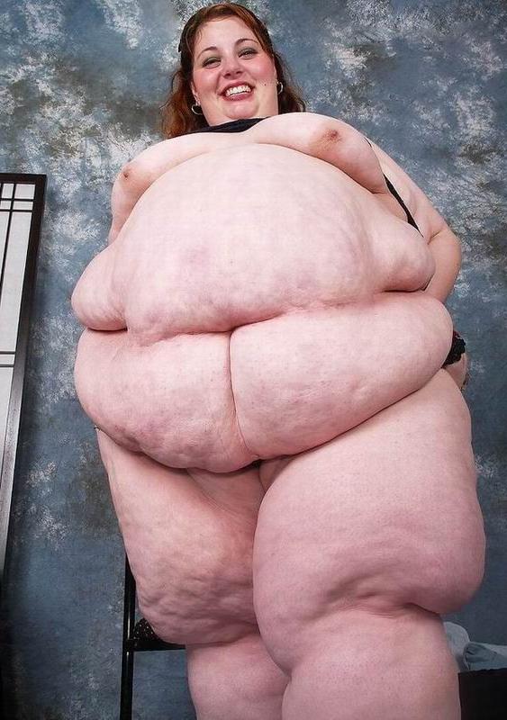 16P Fat ladies showing their huge bellies