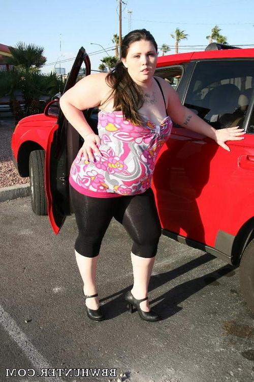 15P Chubby chick bouncing her curves off a hard cock