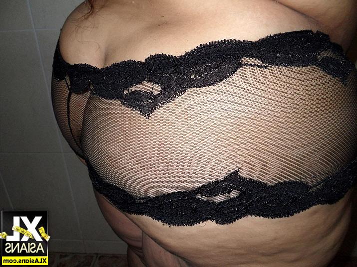 15P Chubby asian babes with big tits