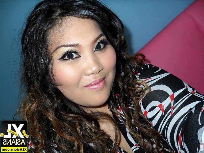 15P Chubby asian babes with big tits