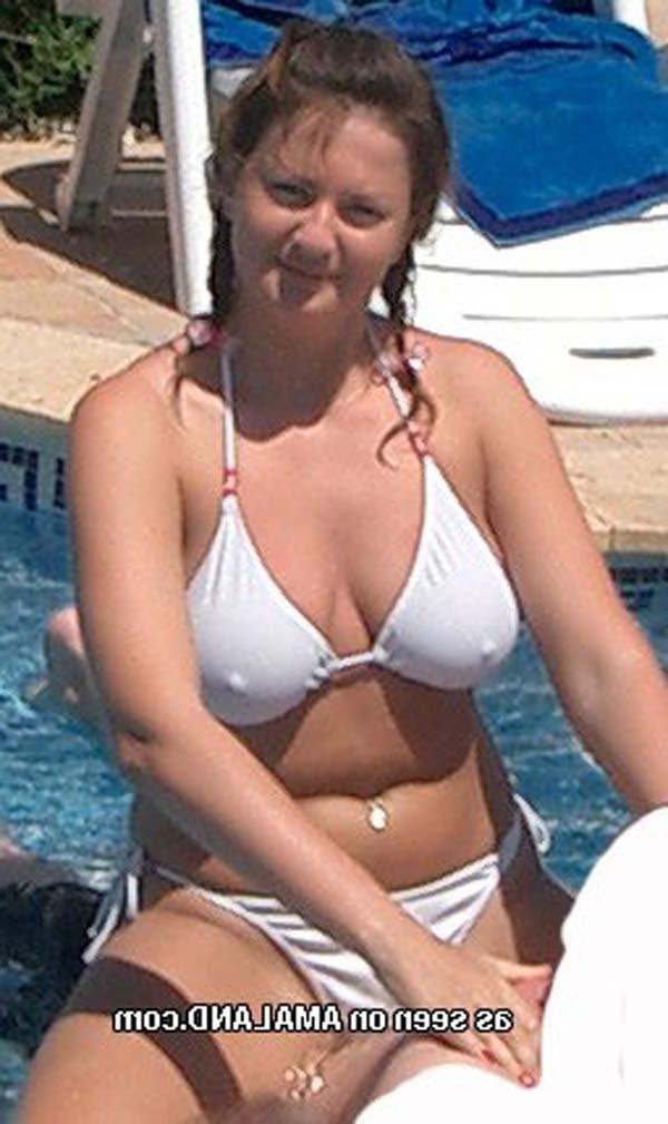 15P Chubby amateur chick