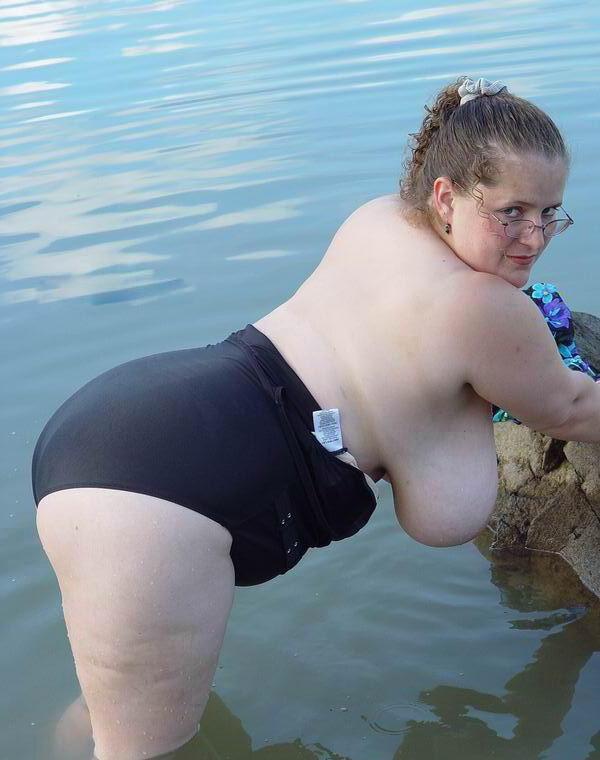 15P Chubby exgirlfriend pictures