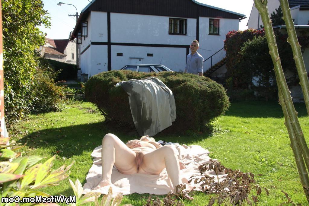 15P Chubby granny gets banged