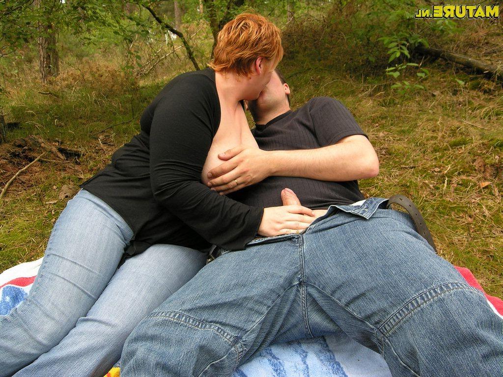 16P fat ass redhead mom gets got in the woods