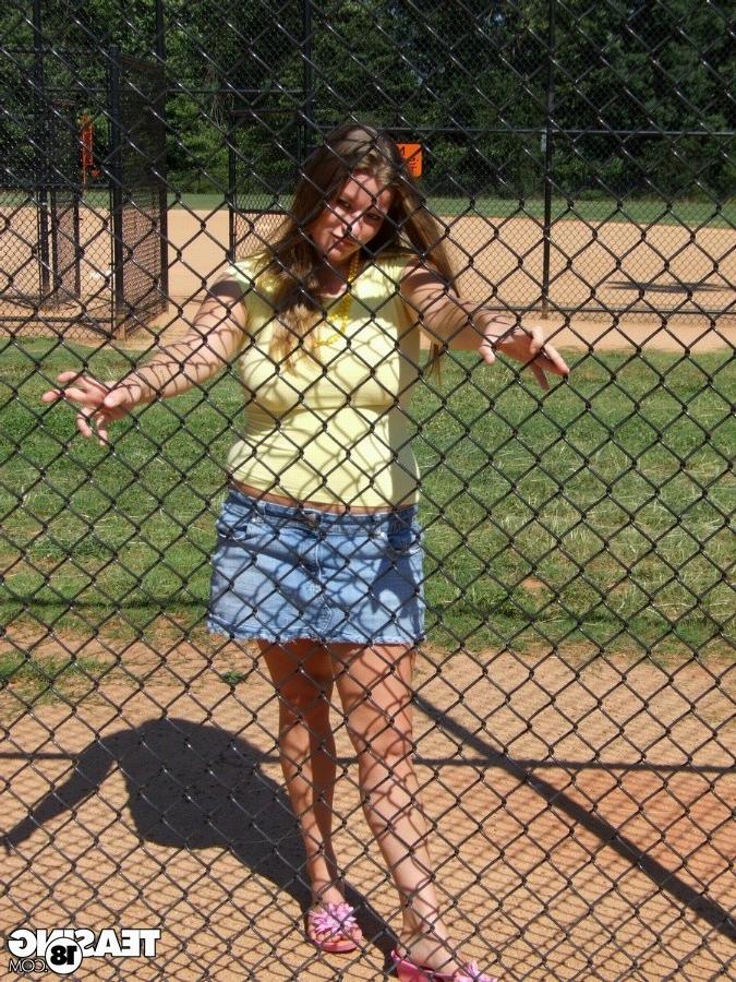 12P Cute and chubby teen girl exposed good