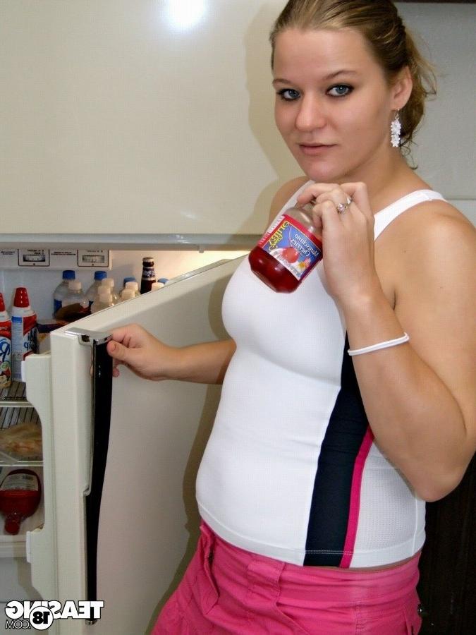 12P Chubby teen girl doing her best to tease