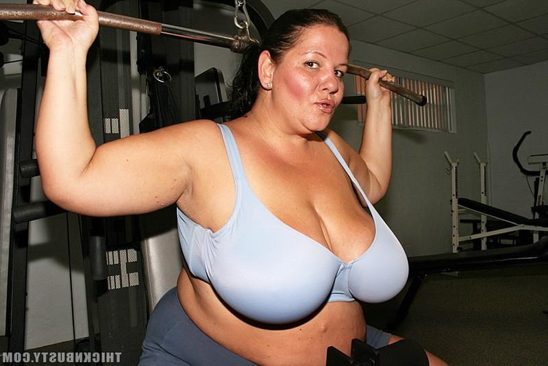 16P Fat chubby BBW with huge natural tits working out