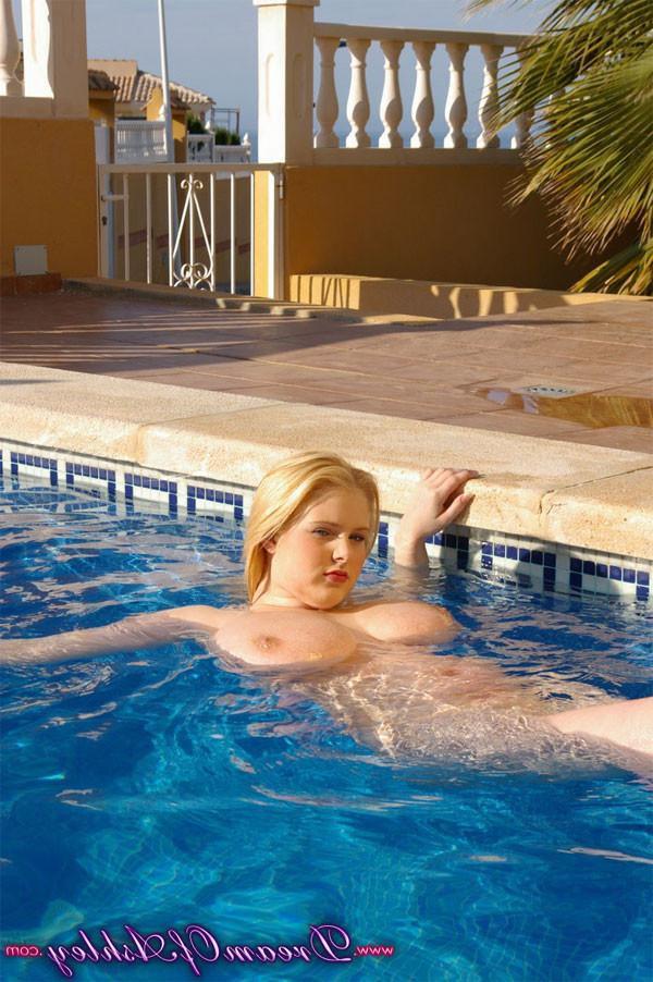15P Big boobed chubby blonde skinny dipping in public pool