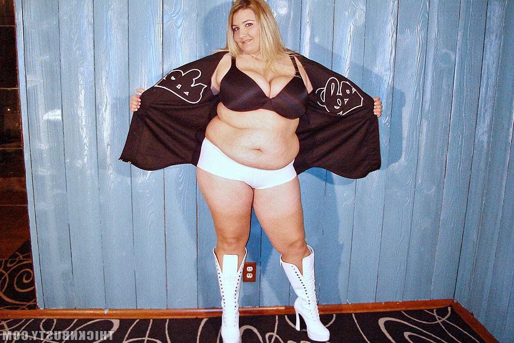 16P Fat ass chubby bbw blonde amateur w/ huge natural boobs