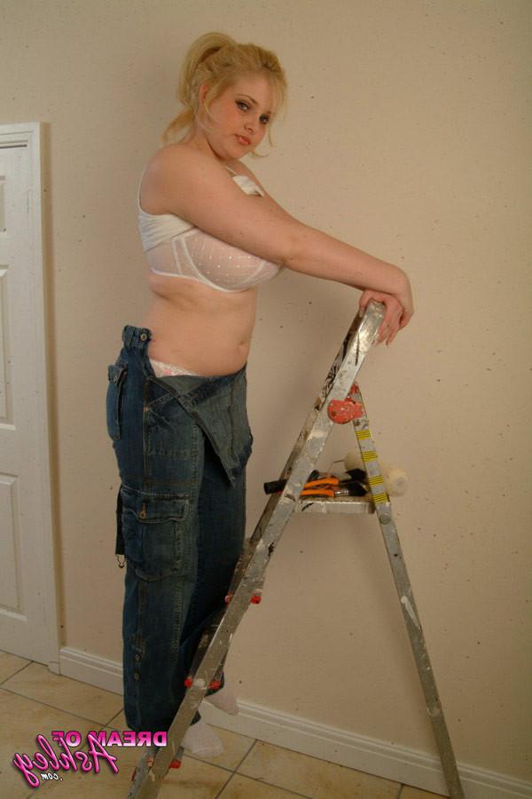 14P Big boobed blonde ashley paints her big tits