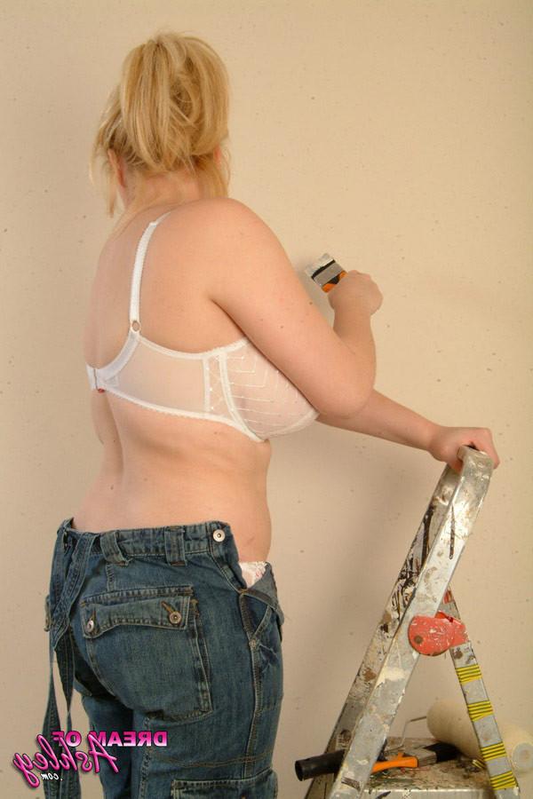 14P Big boobed blonde ashley paints her big tits
