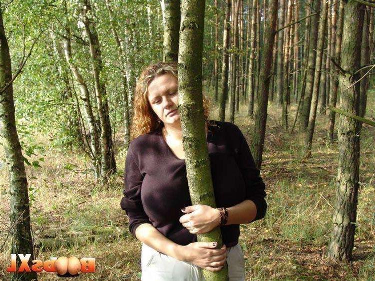16P Chubby Agnes plays with her huge tits in a forest