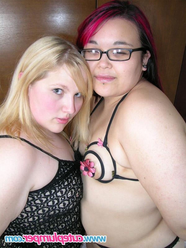 16P Chubby first time lesbians exploring each others plump bodies