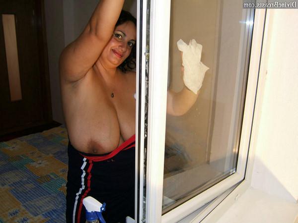 13P amateur chubby latina with giant big tits