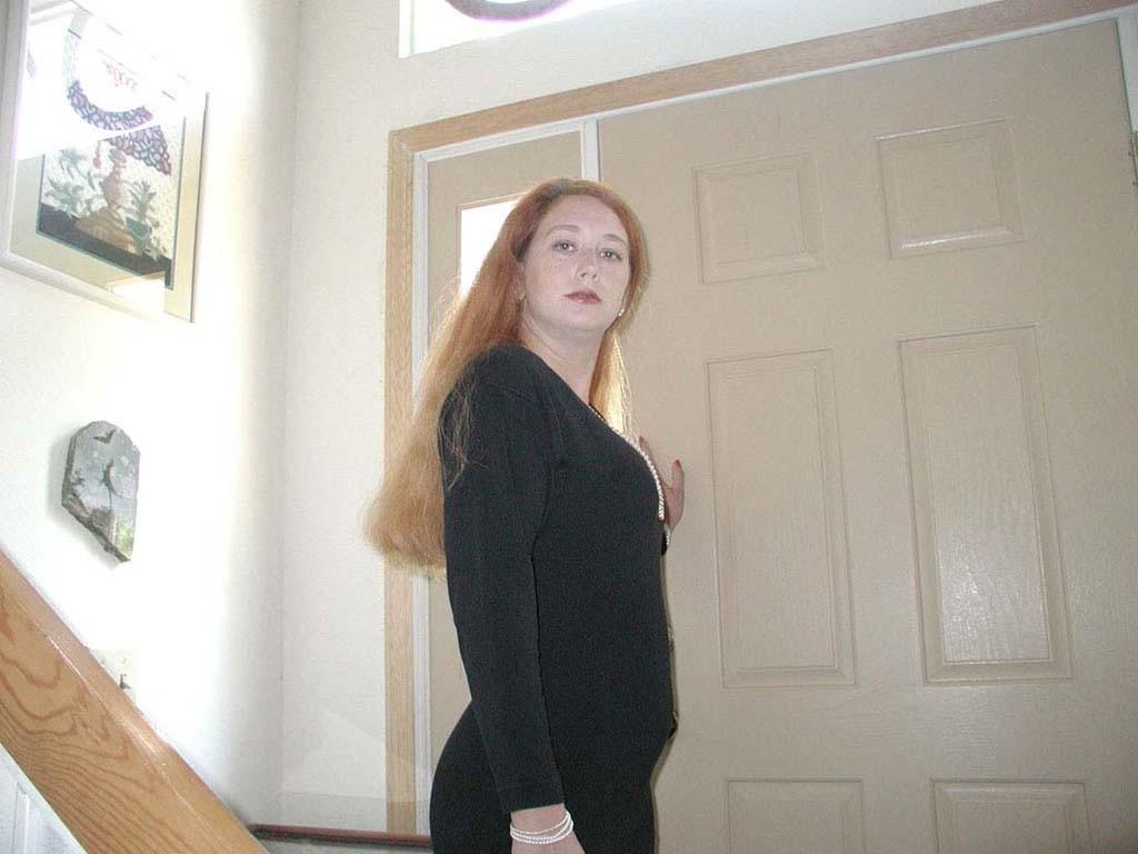 20P Chubby milf strip teasing a dress