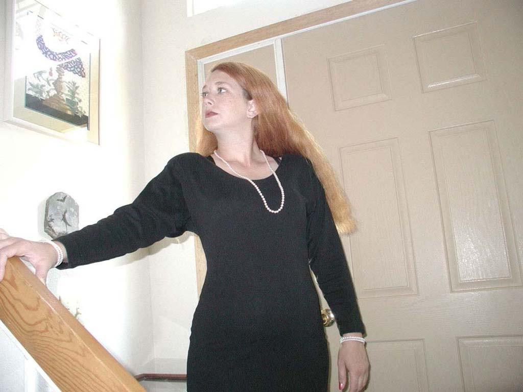 20P Chubby milf strip teasing a dress