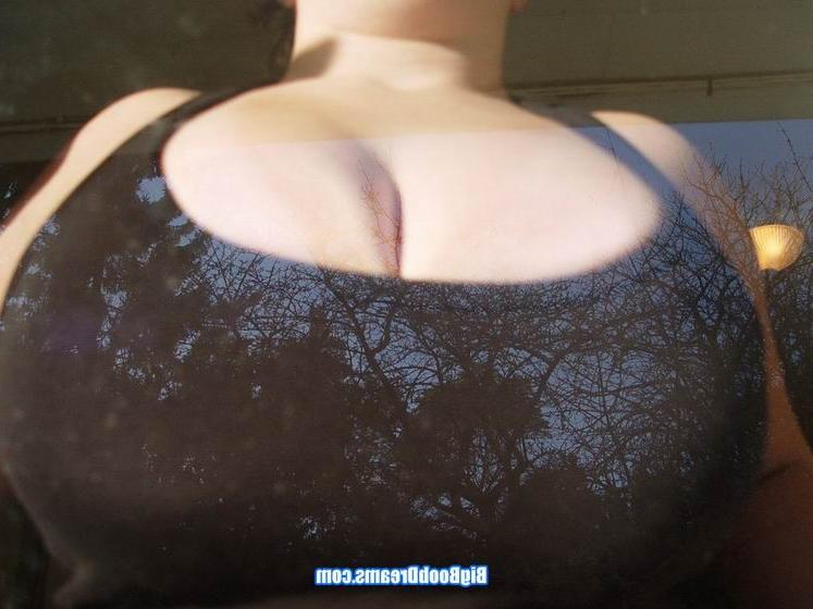 16P Amateur chubby and busty babe teasing