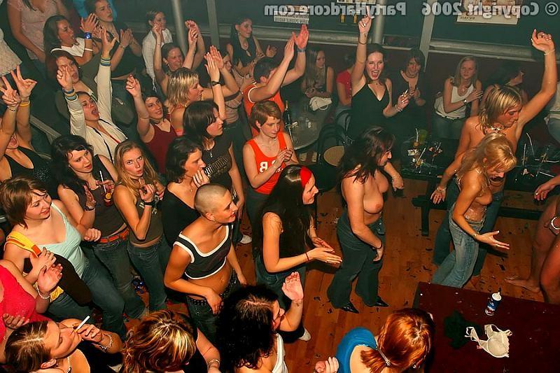 20P Chubby partybabe takes strippers dick deepthroat