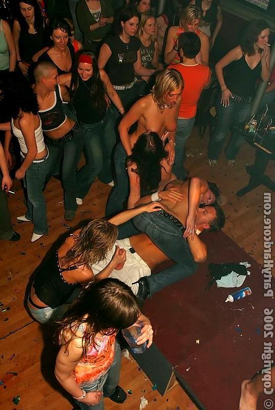 20P Chubby partybabe takes strippers dick deepthroat