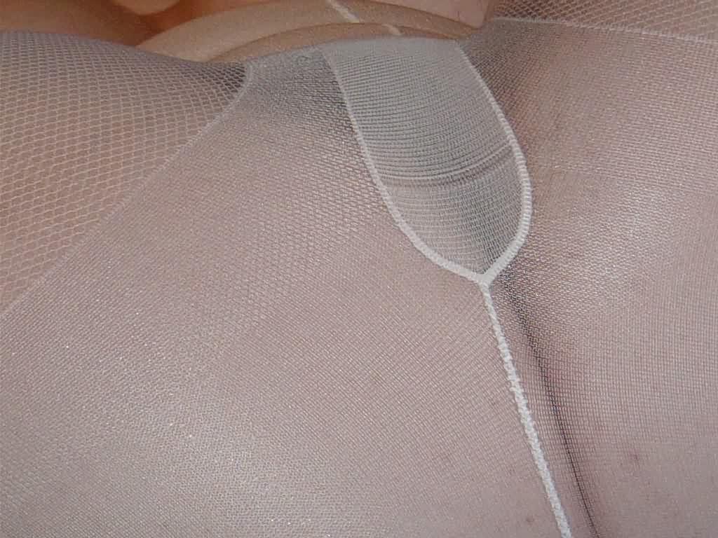 20P Chubby babe in lingerie