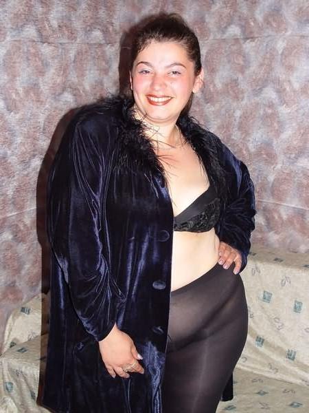 19P Chubby amateur strips