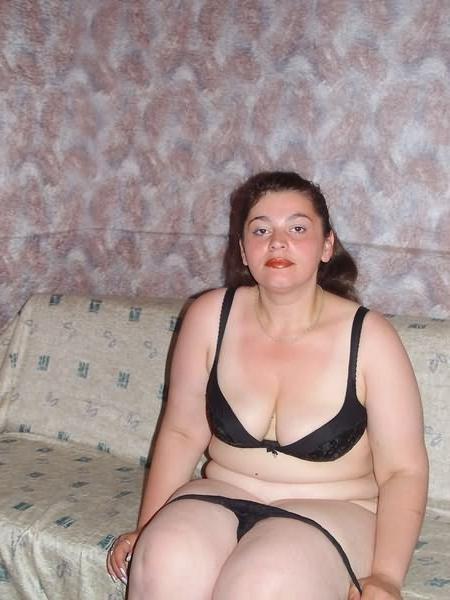 20P Busty chubby amateur