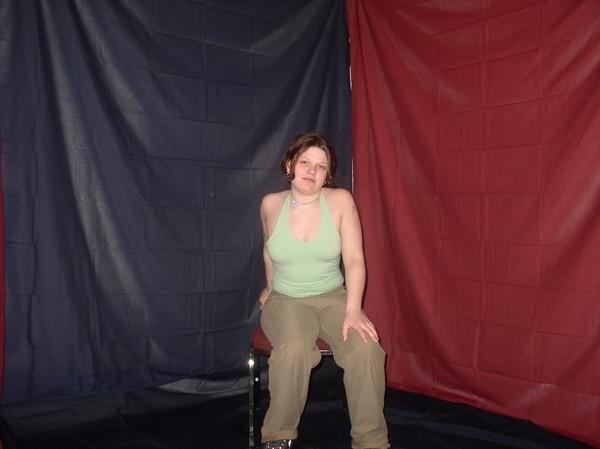 17P Chubby tattoo brunette posing