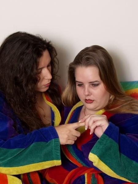 16P Chubby lesbians