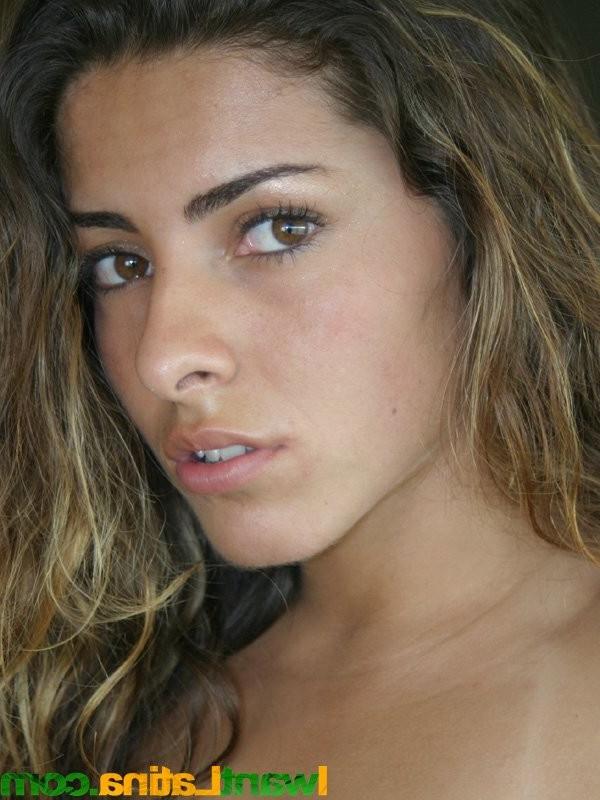 14P Very sexy latina model taks face full of jizz