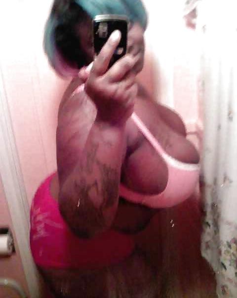 8P Pics to My I-Phone (Ghetto Bitch)