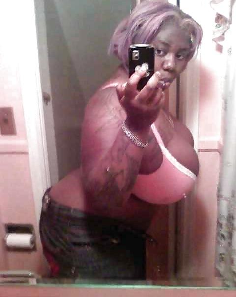 8P Pics to My I-Phone (Ghetto Bitch)