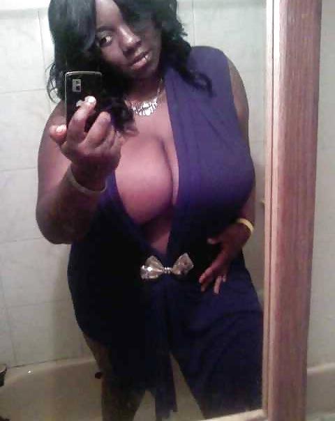 8P Pics to My I-Phone (Ghetto Bitch)