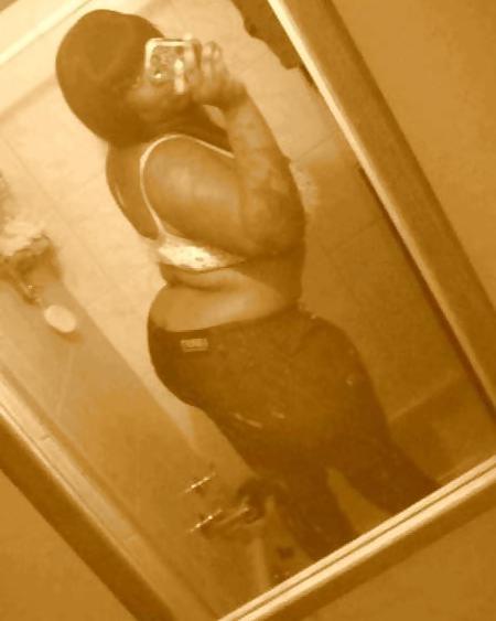 8P Pics to My I-Phone (Ghetto Bitch)