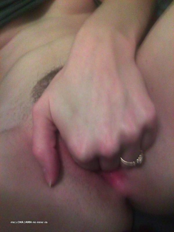 12P Naughty amateur chicks playing with their cunt on cam