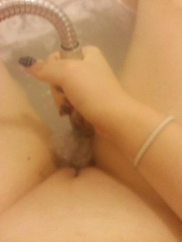 10P Girlfriends go wild on cam while playing with their pussy