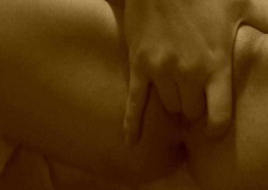 16P Pictures of masturbating horny girlfriends